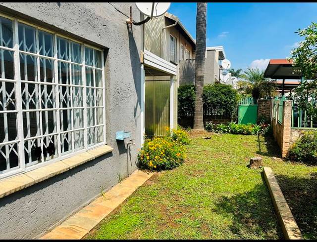 3 BEDROOM APARTMENT FOR SALE IN BARTLETT